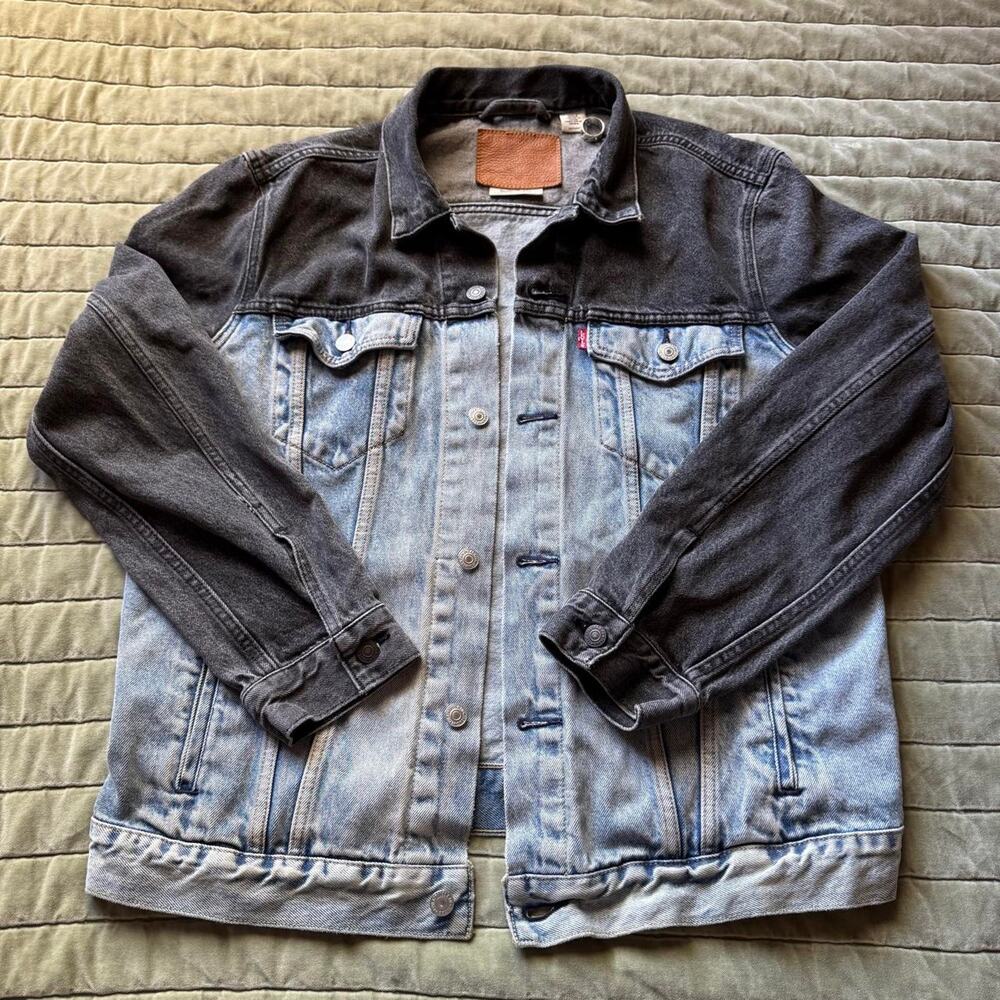 levis premium two tone acid washed denim trucker jacket colorblock black blue xl
